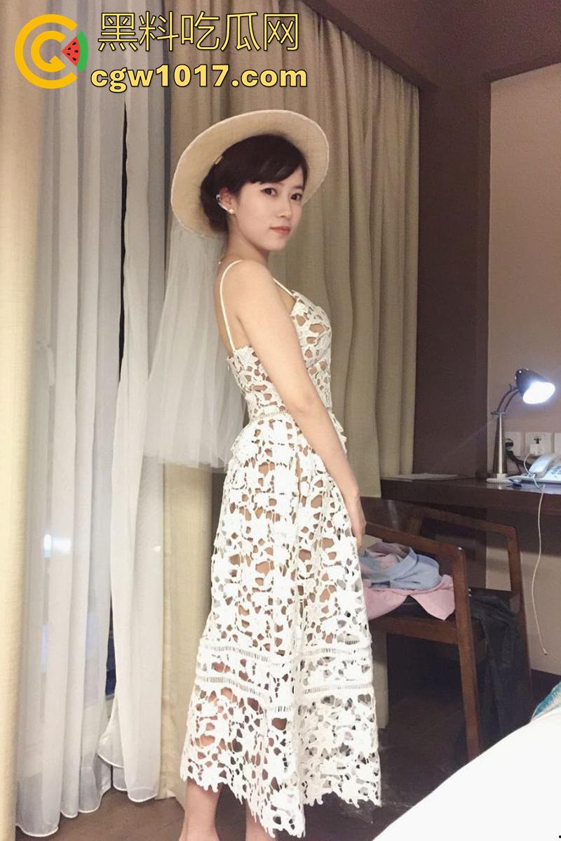 附近人约炮少女感人妻，极品反差骚妇口交第一视角，被彻底调教成母狗，玩腻了就开始虐，点火烧逼毛是真变态啊！-2